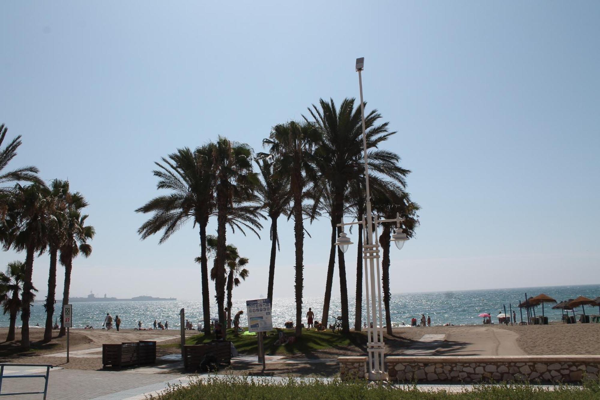 Paseo Maritimo Apartment Malaga Exterior photo